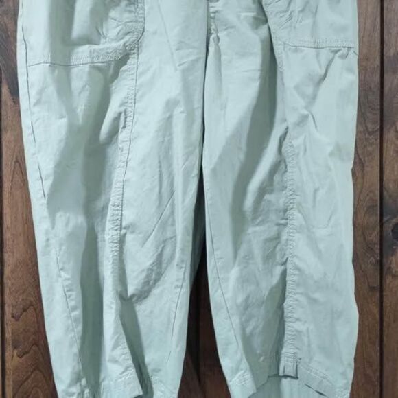 NWT Cato Pants Size 14 / 16 Capri Khaki Shorts 18” Inseam Tea Color C4181 - Picture 1 of 5